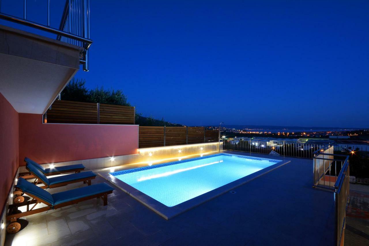 Apartman Lucic Apartamento Split Exterior foto