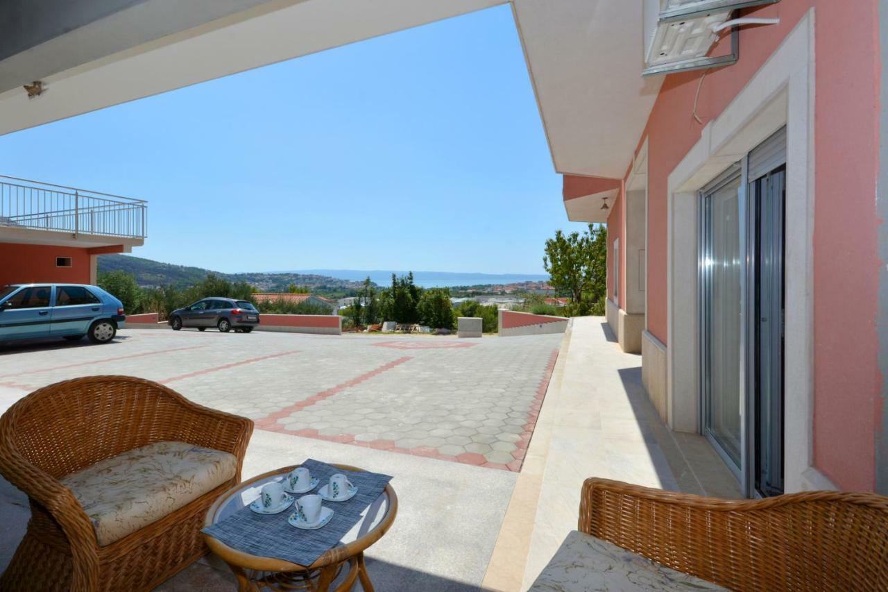 Apartman Lucic Apartamento Split Exterior foto