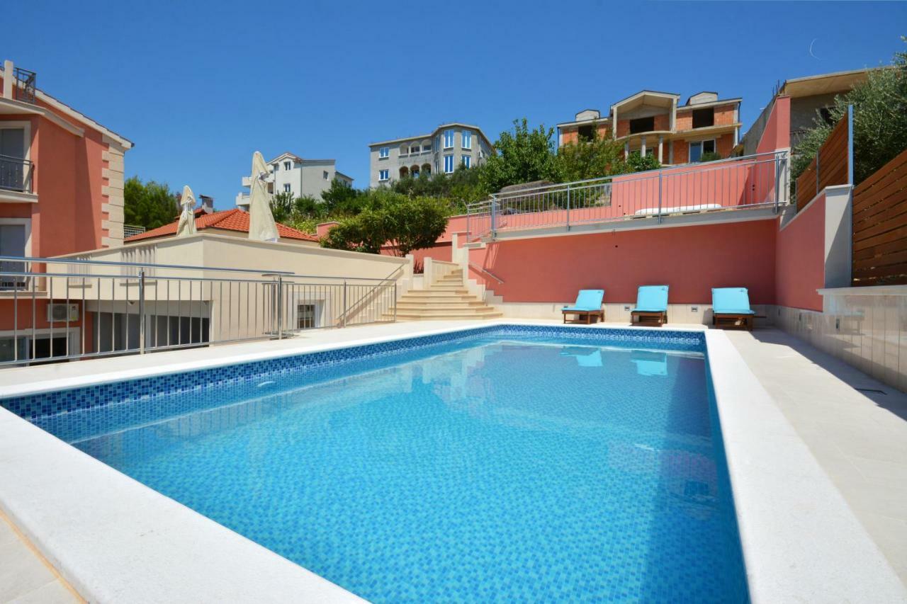 Apartman Lucic Apartamento Split Exterior foto